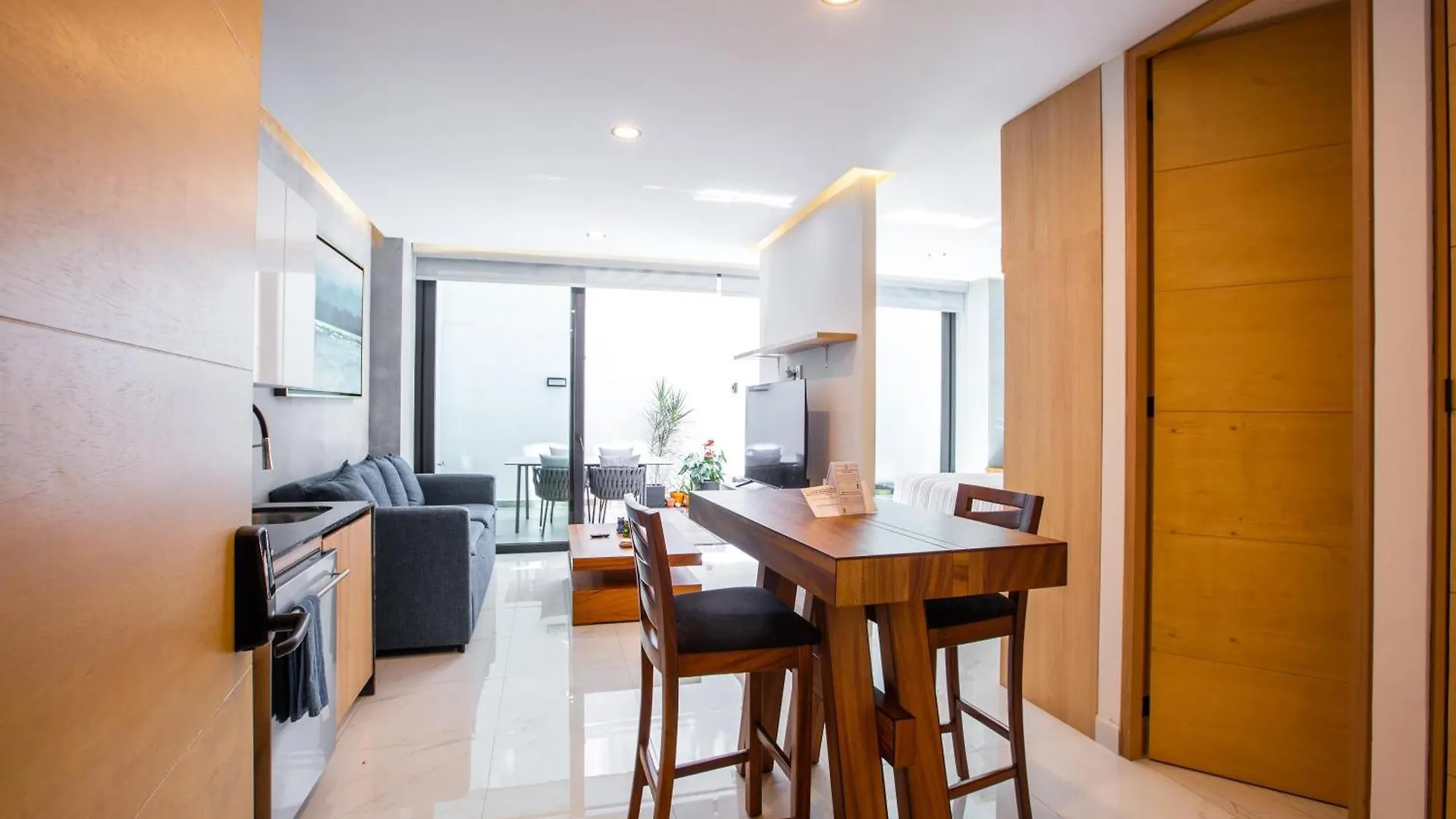 New Downtown Condo With Private Dipping Pool 巴亞爾塔港 0*,  墨西哥
