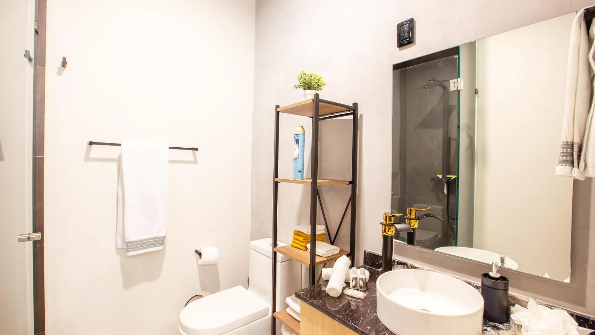 度假居 New Downtown Condo With Private Dipping Pool 巴亞爾塔港